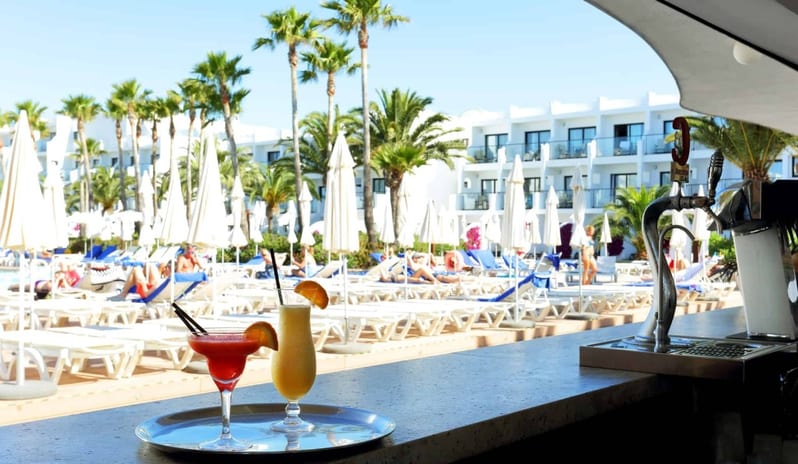 GRAND PALLADIUM - POOL BAR  EXTERIOR